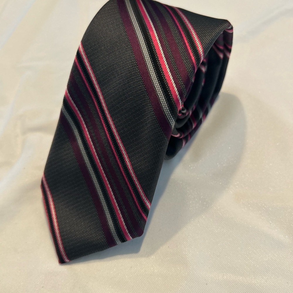 JF J.Ferrar Dark Grey and Pink Striped Tie